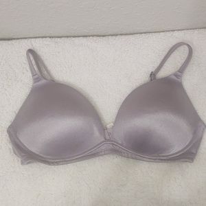 Victoria's Secret Very Sexy Wireless Push-up Bra